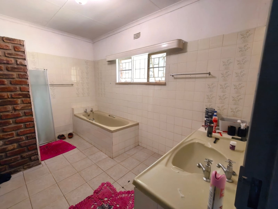 4 Bedroom Property for Sale in Potchefstroom Rural North West